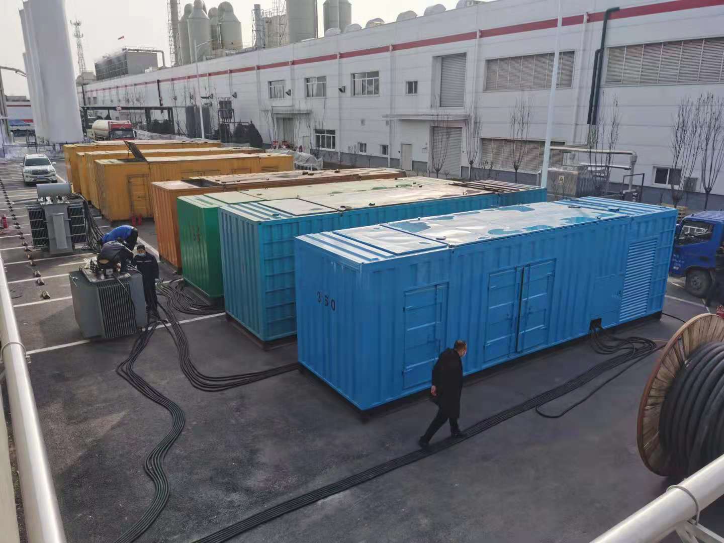 潘集发电机出租-两相发电机与三相发电机有何区别?